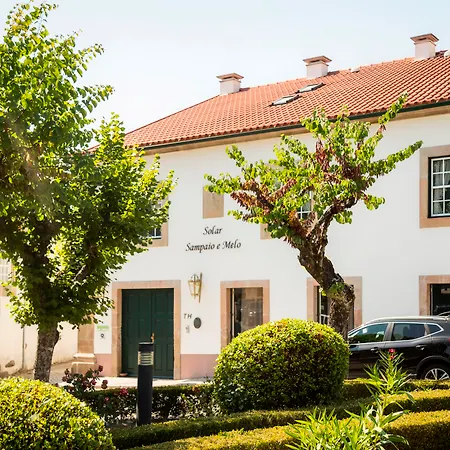 Bed & Breakfast Solar Sampaio E Melo Trancoso