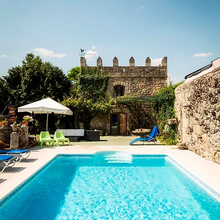 Bed & Breakfast Solar Sampaio E Melo 3*