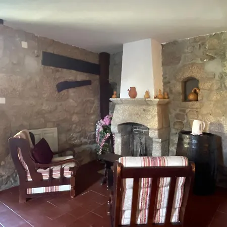 Solar Sampaio E Melo