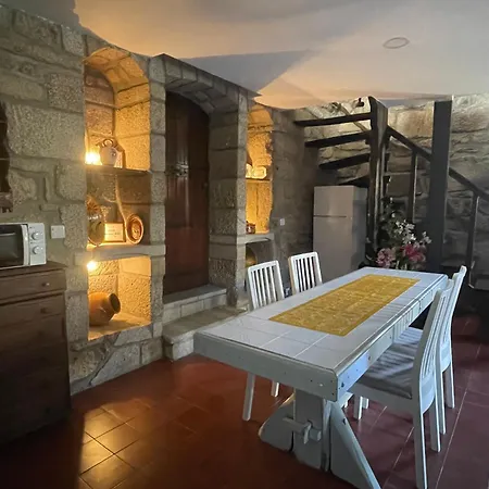 Solar Sampaio E Melo 4*