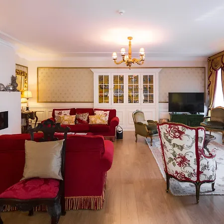 Solar Sampaio E Melo 4*