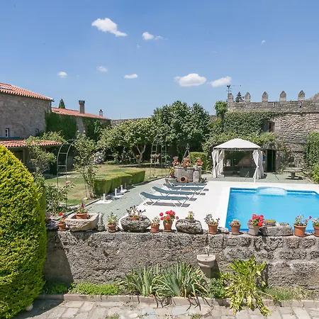 Bed & Breakfast Solar Sampaio E Melo 4*