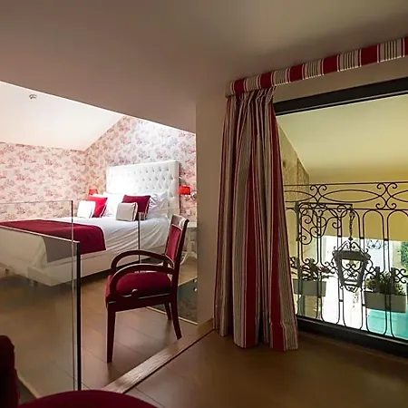 Solar Sampaio E Melo Bed & Breakfast 4*