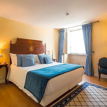 Solar Sampaio E Melo Bed & Breakfast