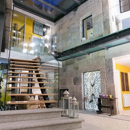 Solar Sampaio E Melo 4*