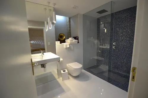 فندق مبيت وإفطار Solar Sampaio E Melo 4*