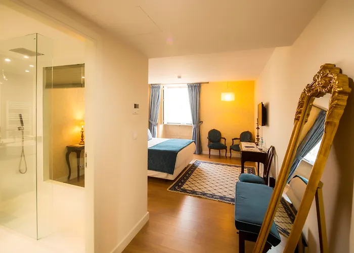 Solar Sampaio E Melo