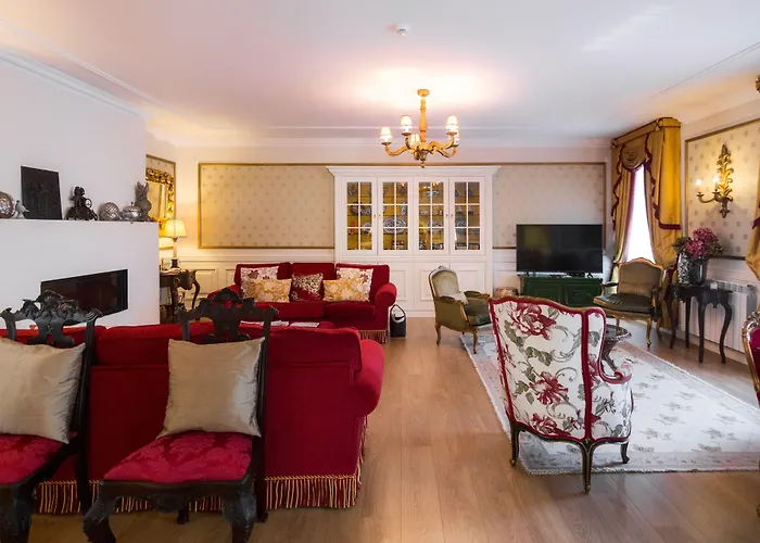 Solar Sampaio E Melo 4*