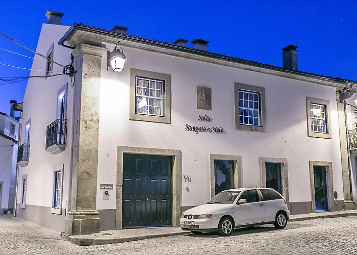 Solar Sampaio E Melo 4*