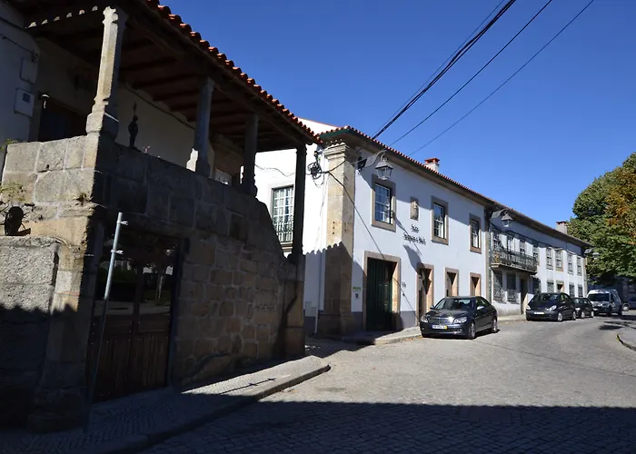 Solar Sampaio E Melo 4* טרנקוזו